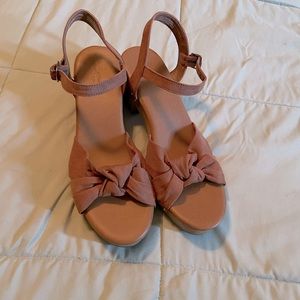 Universal Thread Womens Eleanor Heels